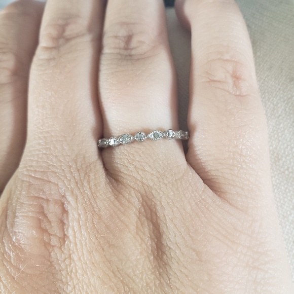 Sz 9 Sterling Silver & Diamond Thin Band Ring - Picture 4 of 6